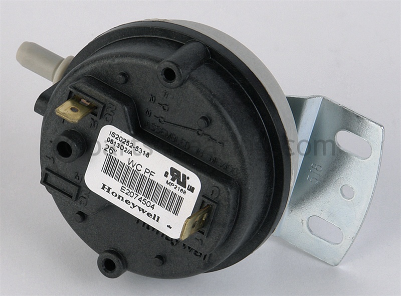 E2074504_2.jpg
